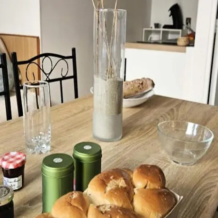 For 4 People *